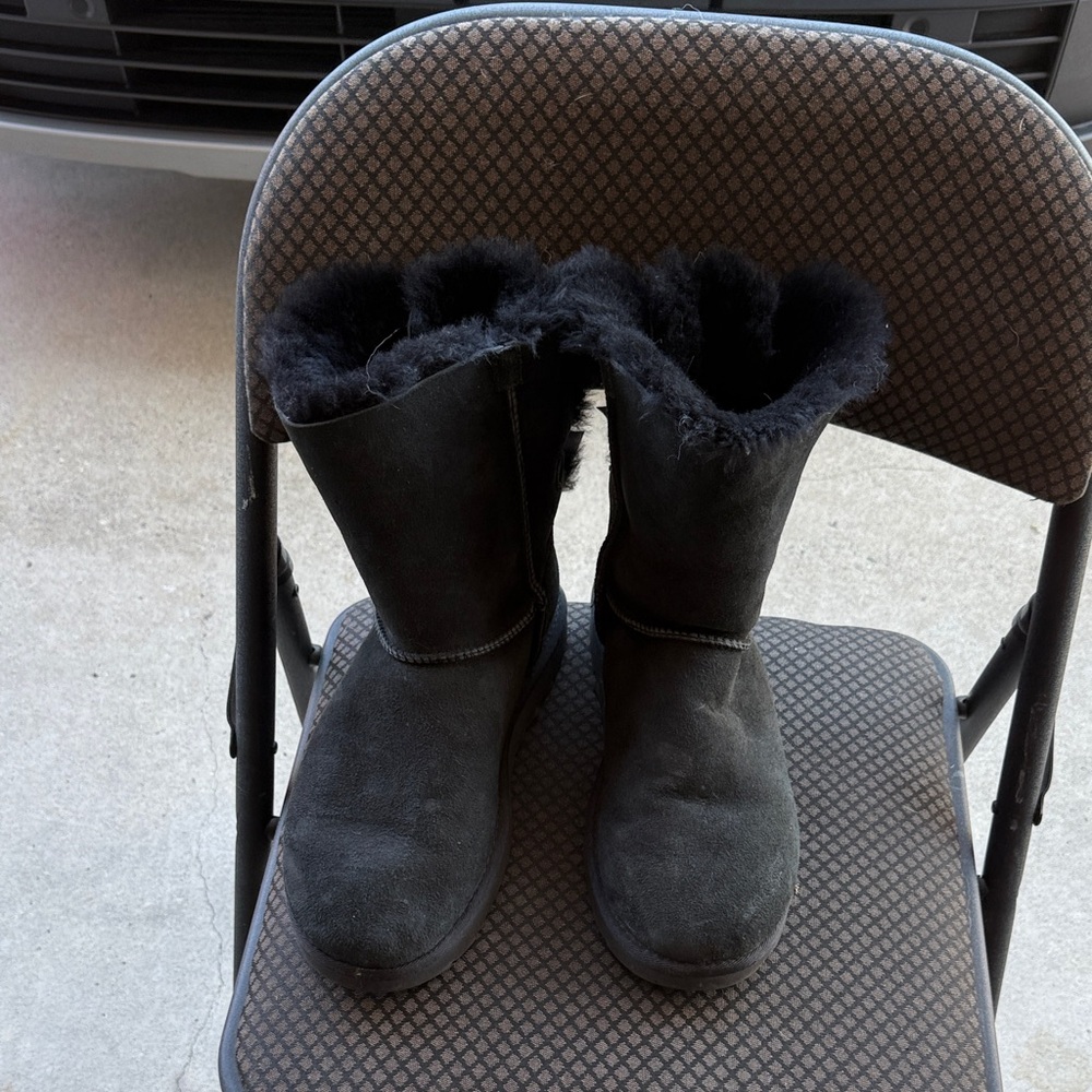 UGG Black Suede Boots with Fur and Bows